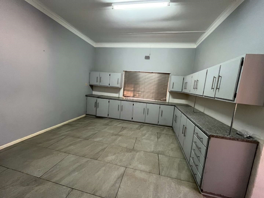 4 Bedroom Property for Sale in Keimoes Northern Cape